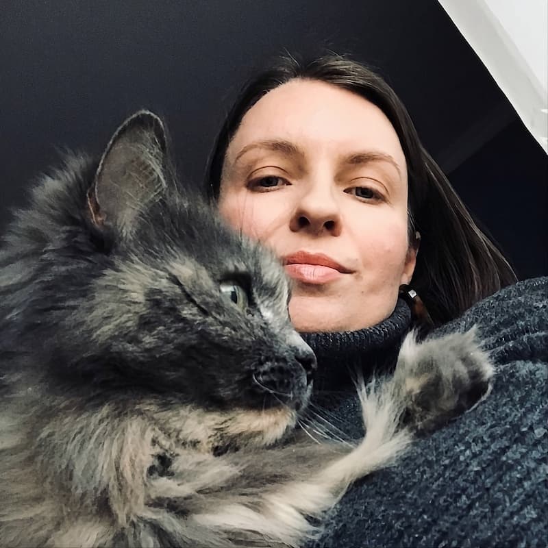 Юлия Долина. Грумер-универсал, специалист по грумингу кошек.